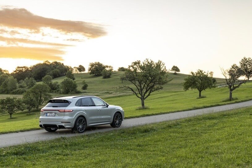 2020 Porsche Cayenne - Feature Image