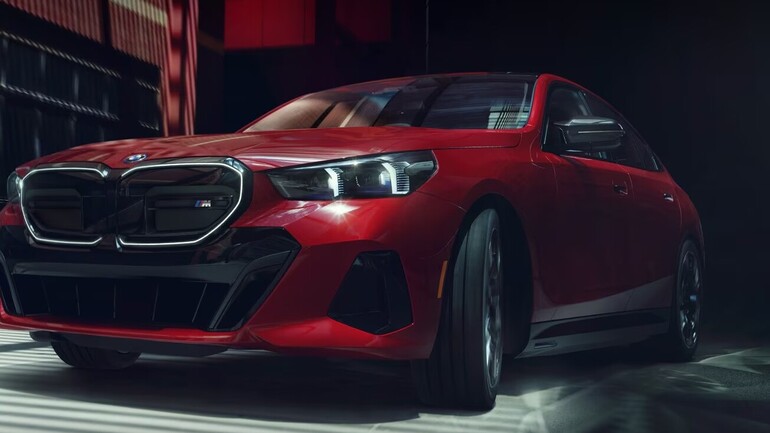 2024 BMW 330e Performance 770x433