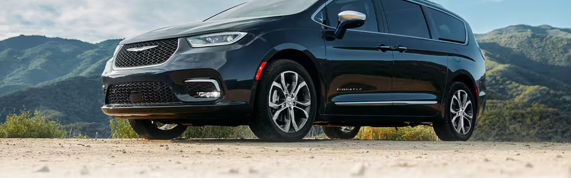 2024 Chrysler Grand Caravan BANNER IMAGE 1920x600