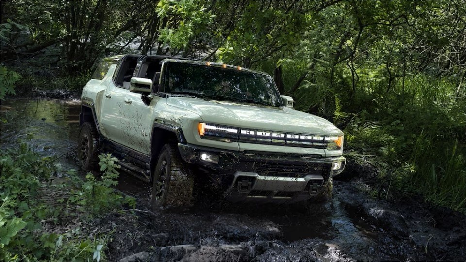 2024 GMC Hummer EV SUV Off-Road Performance