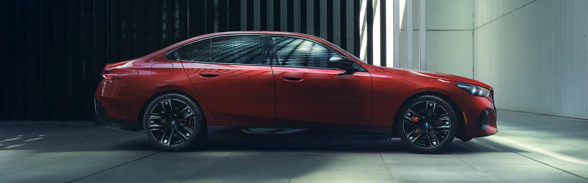 2025 BMW 5 Series i5 M60 Banner