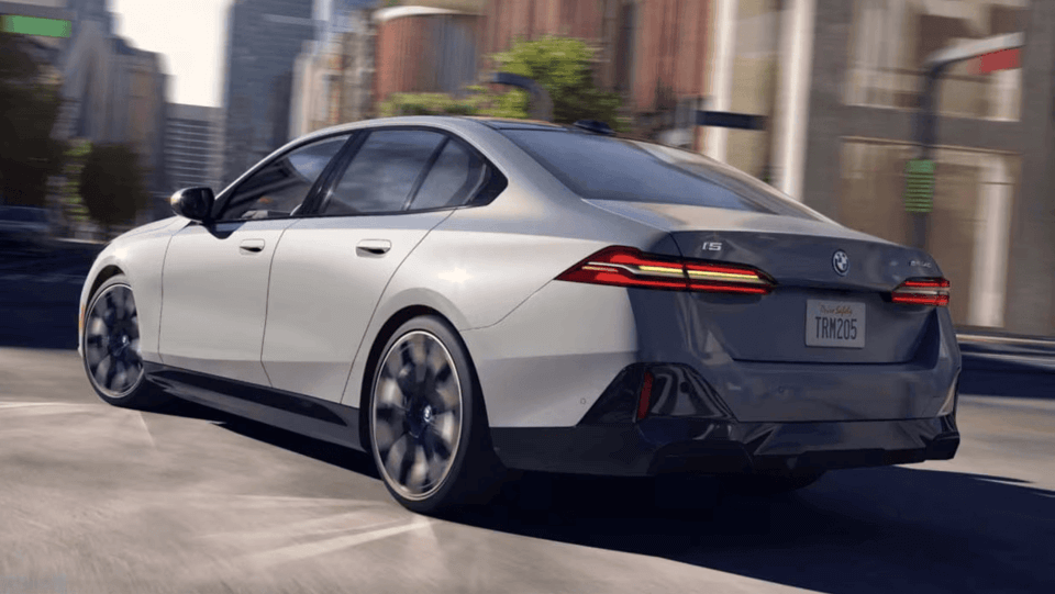 2025 BMW i5 Performance Feature