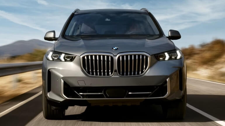 2025 BMW X5 Midsize SUV Performance