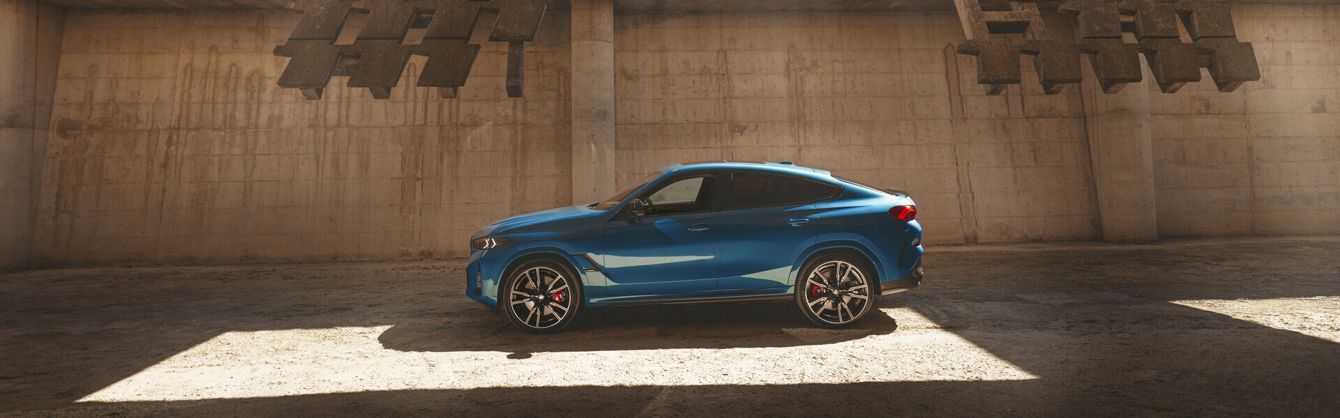 2025 BMW X6 Banner