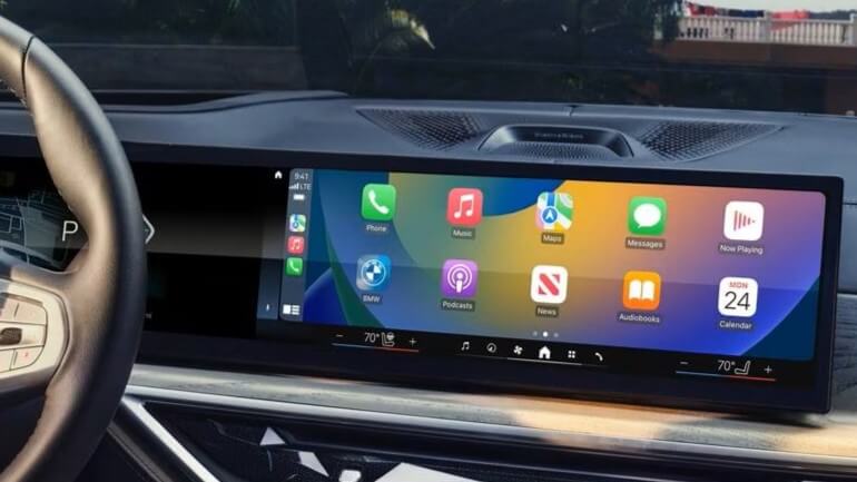 2025 BMW X7 BMW Curved Display Technology