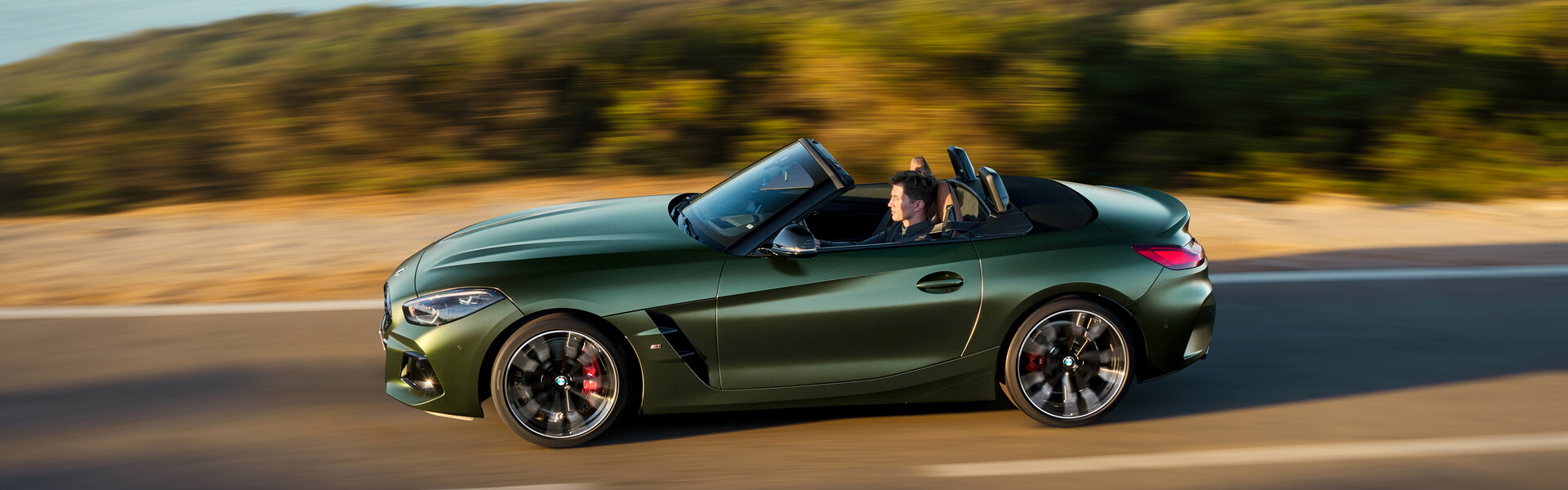 2025 BMW Z4 M40i Seaside Cruising Banner