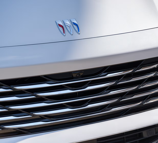 2025 Buick Envision Preferred photo 2