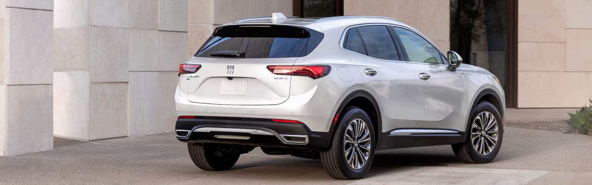 2025 Buick Envision In White Banner
