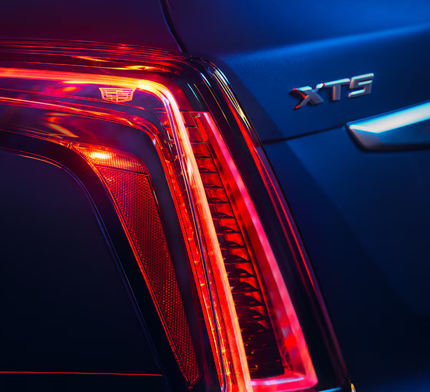 2025 Cadillac XT5 Premium Luxury photo 2