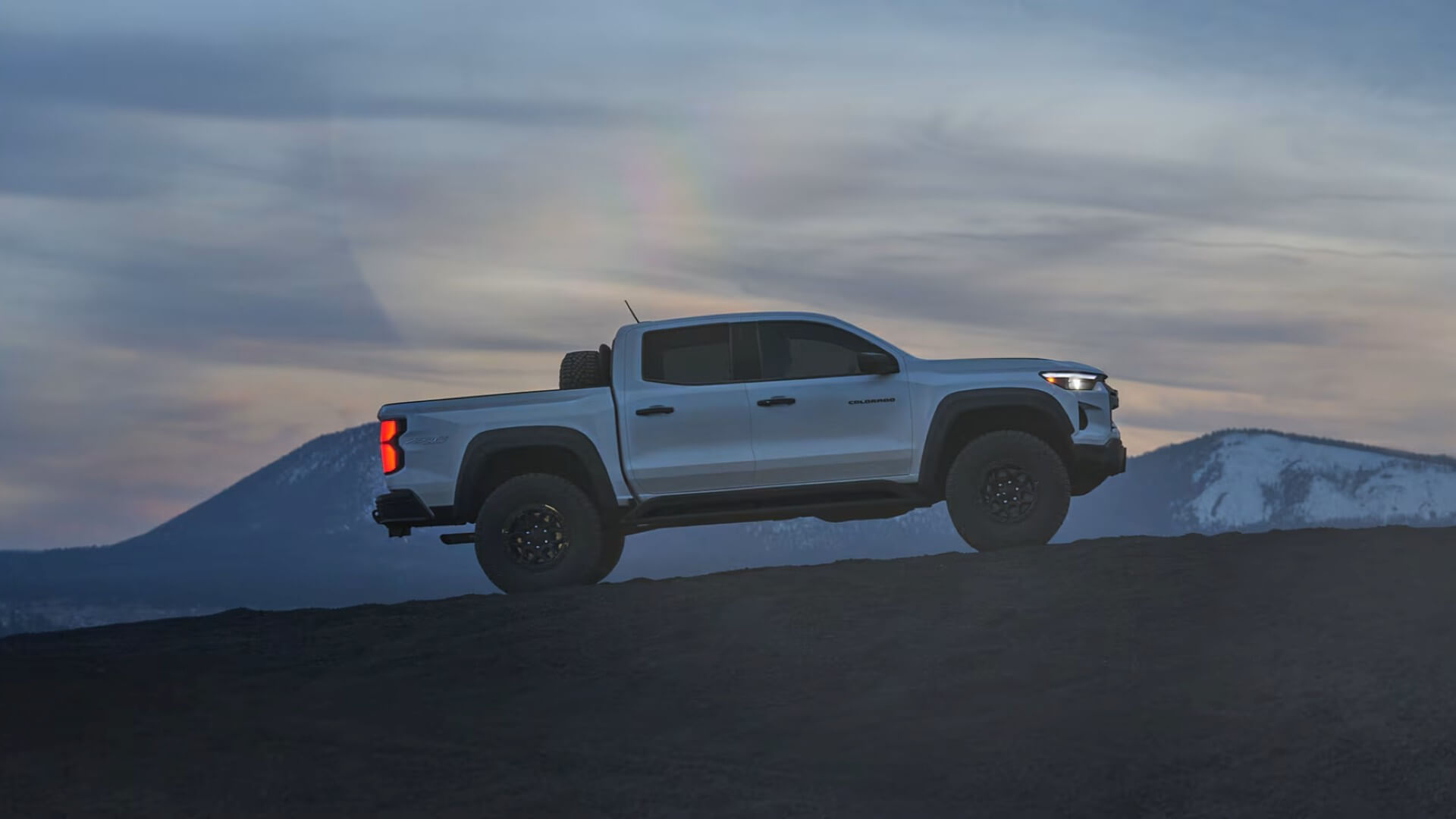 2025 Chevrolet Colorado Design - Feature Image