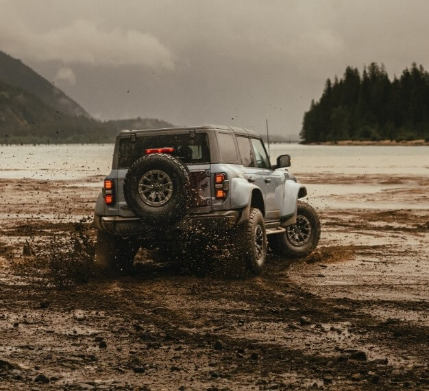 2025 Ford Bronco Performance - Feature Image