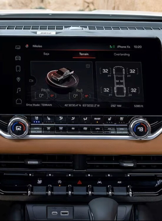 2025 GMC Canyon Entertainment and Safety Technology - Feature Image