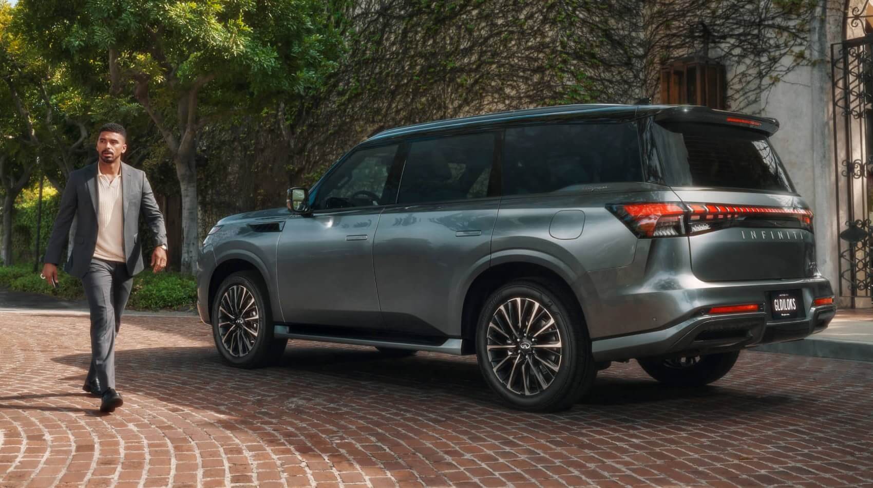 2025 INFINITI QX80 Exterior Design And Style - Feature Image