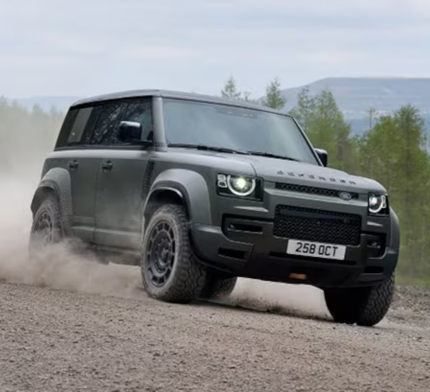 2025 Land Rover Defender 90 Performance Feature