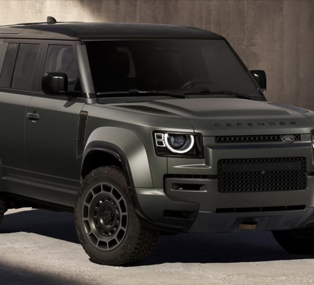2025 Land Rover Defender OCTA Feature Image - Performance