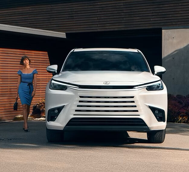 2025 Lexus TX 350 Luxury AWD shown in Wind Chill Pearl - Feature Image