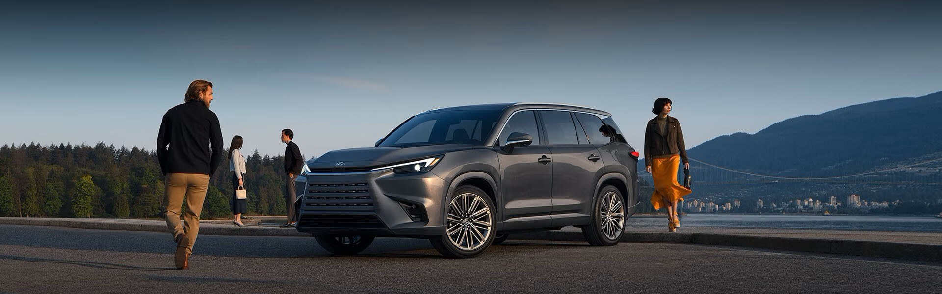 2025 Lexus TX 500h Banner