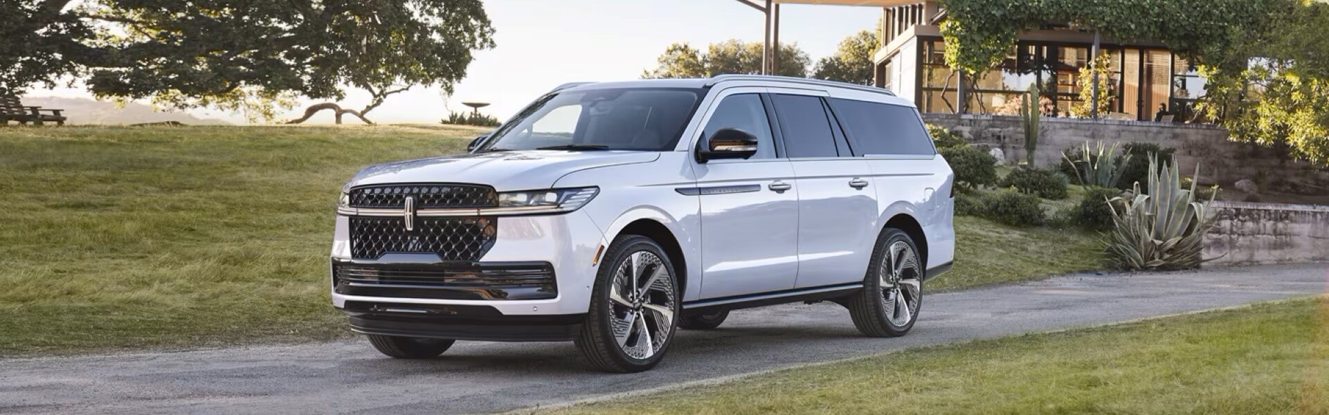 New Lincoln Navigator Model Trims | Murgado Lincoln of Chicago