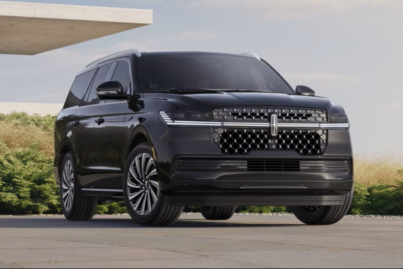 2025 Lincoln Navigator Black Label In Infinite Black Metallic - Feature Image