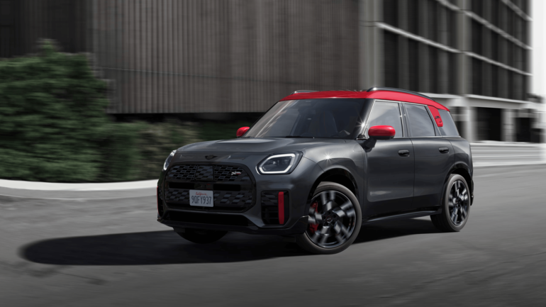 2025 MINI John Cooper Works Performance Feature
