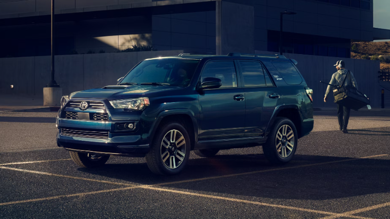 2025 Toyota 4Runner parked with front and side view-Features
