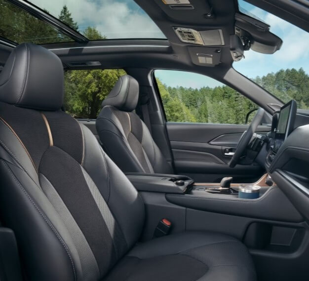 2025 Toyota Grand Highlander Hybrid Technology - Feature Image