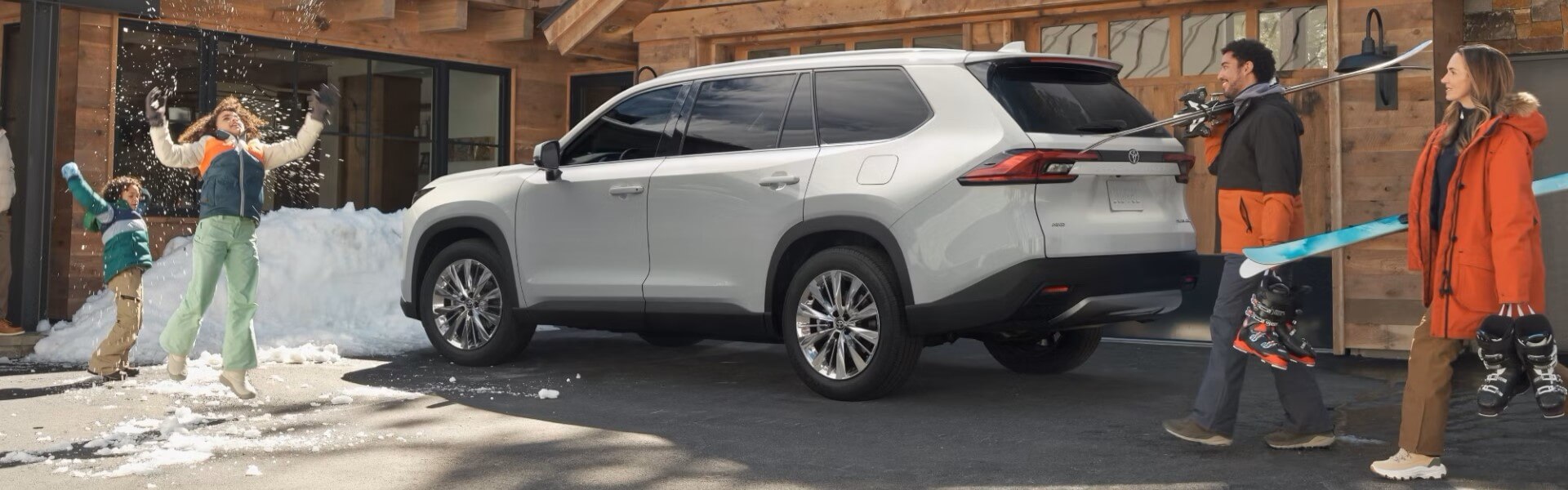 2025 Toyota Grand Highlander Platinum AWD In Wind Chill Pearl For Sale