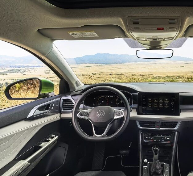 2025 Volkswagen Taos Technology - Feature Image