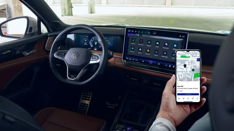 2025 Volkswagen Tiguan Technology - Feature Image