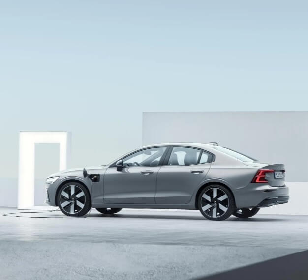 2025 Volvo S60 Plug-In Hybrid Design - Feature Image