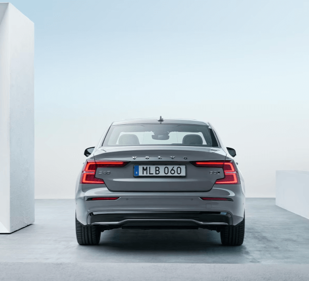 2025 Volvo S60 Rear - Feature Image