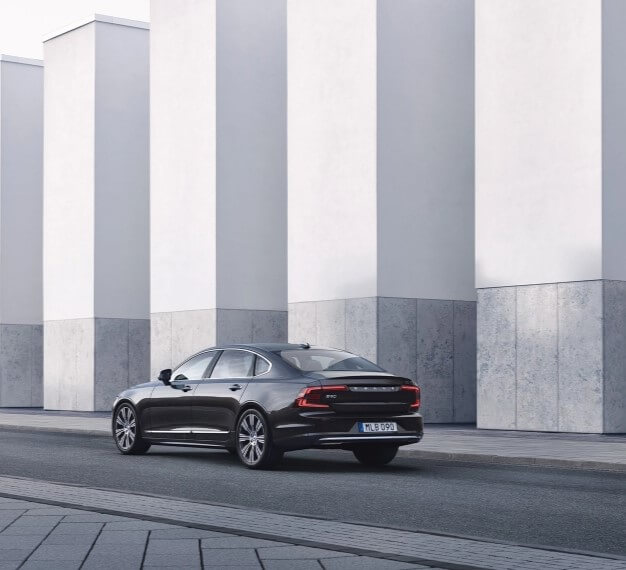 2025 Volvo S90 Design - Feature Image