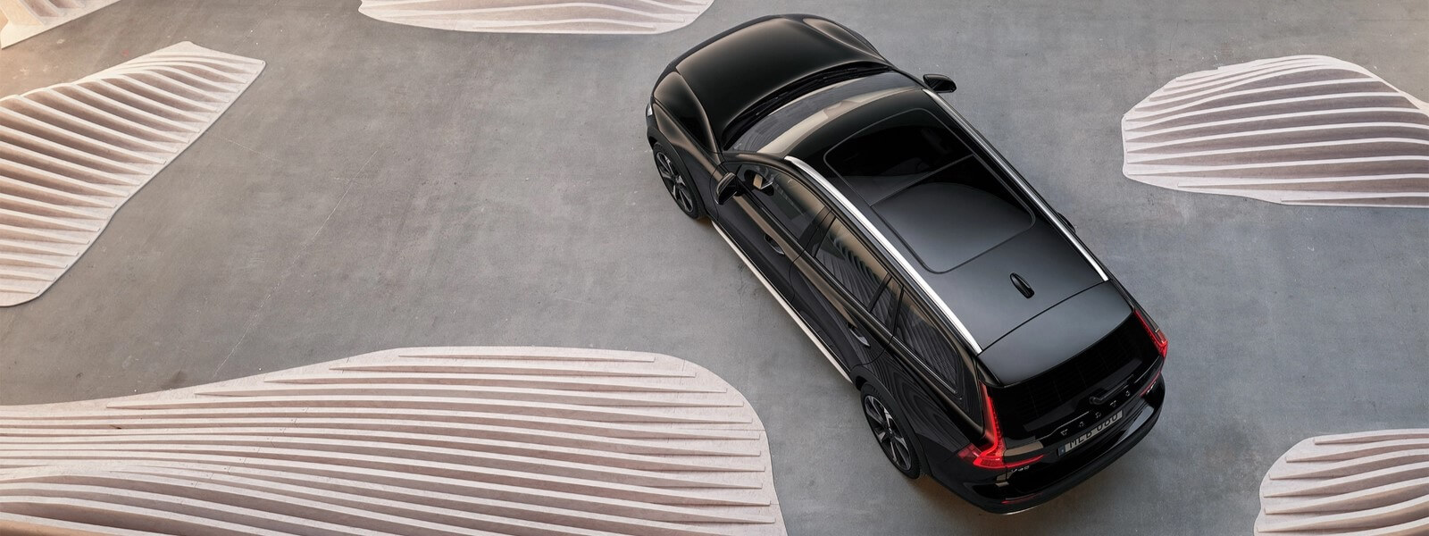 2025 Volvo V60 Cross Country Banner