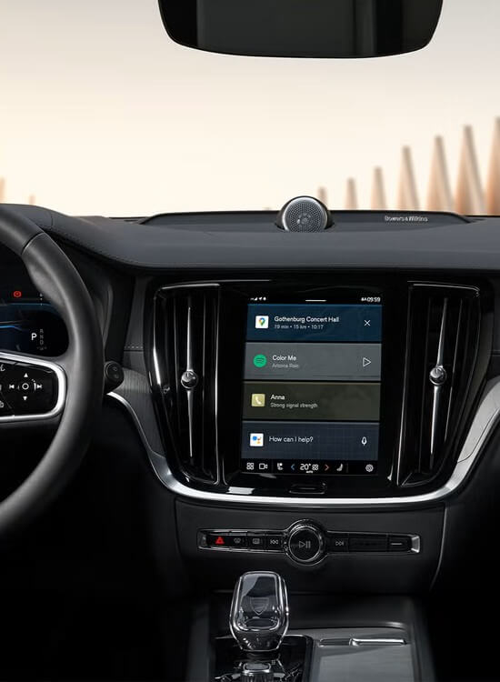 2025 Volvo V60 Cross Country Entertainment and Safety Technology - Feature Image