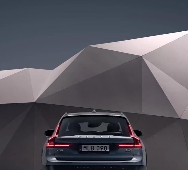 2025 Volvo V90 Cross Country Performance Feature Image