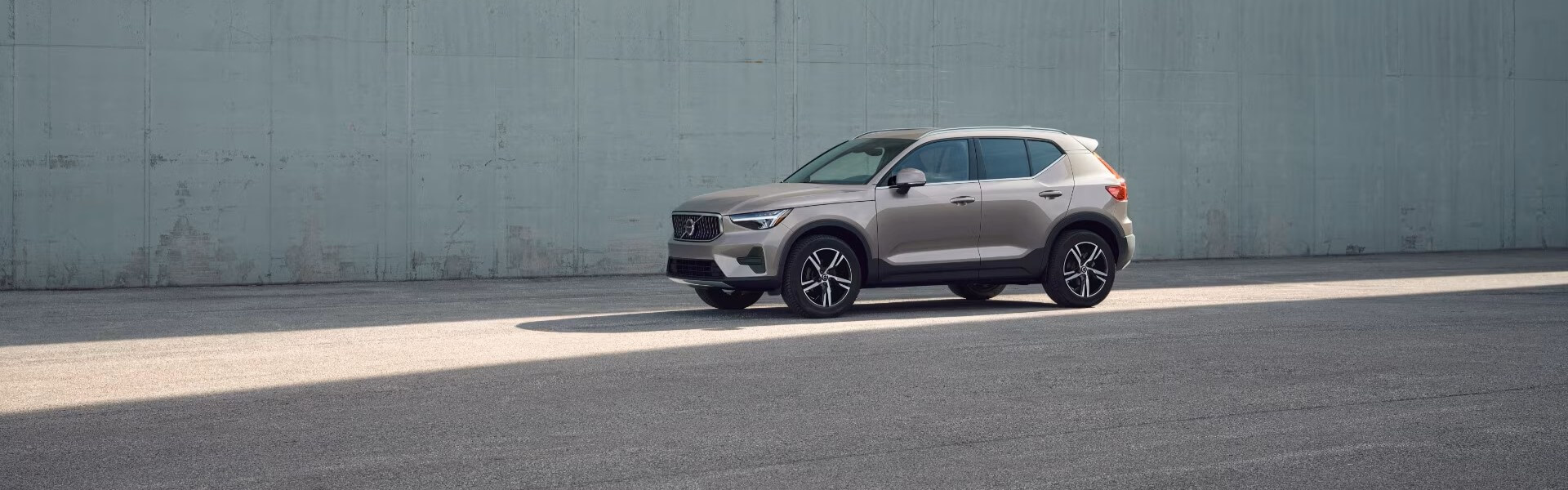 2025 Volvo XC40 For Sale