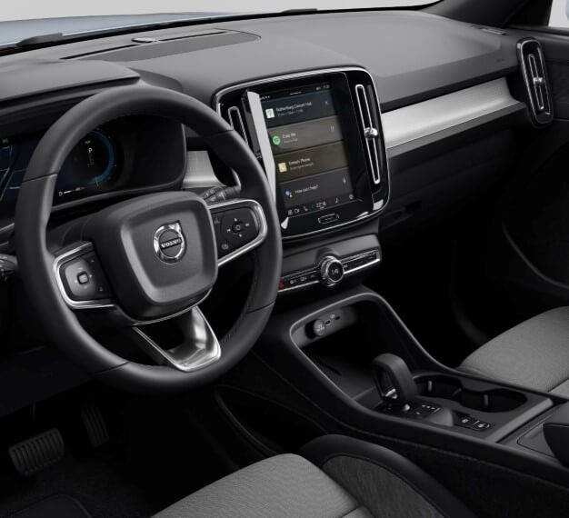2025 Volvo XC40 Technology- Feature image