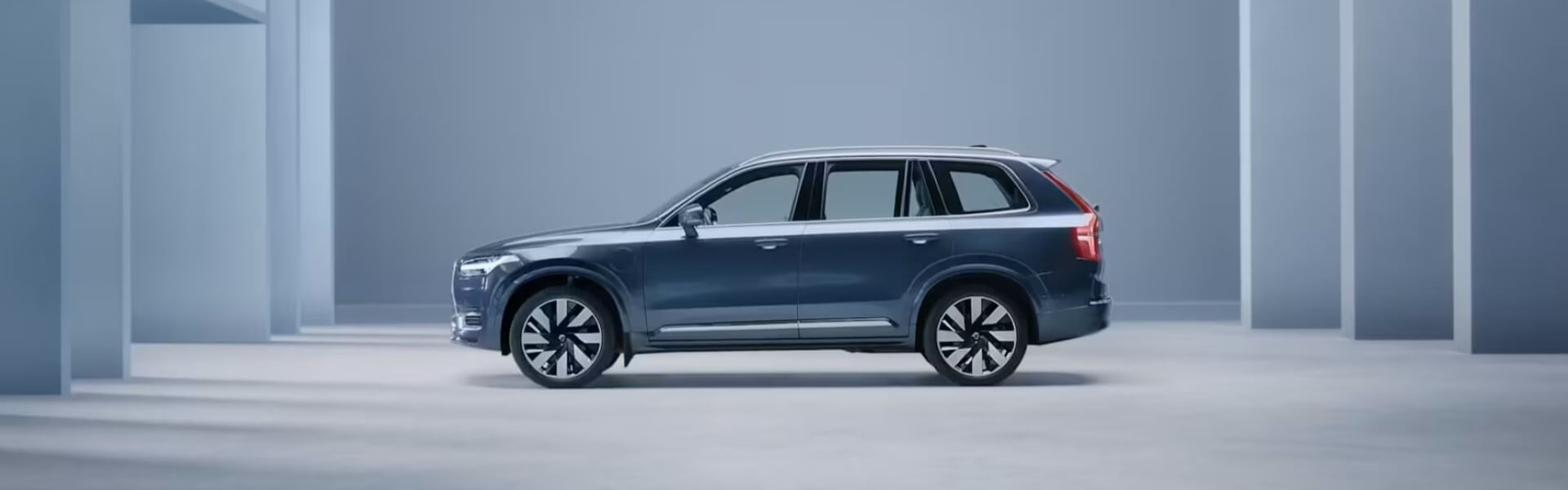 2025 Volvo XC90 Plug-In Hybrid For Sale