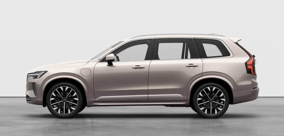2025 Volvo XC90 Recharge Ultra - Feature Image