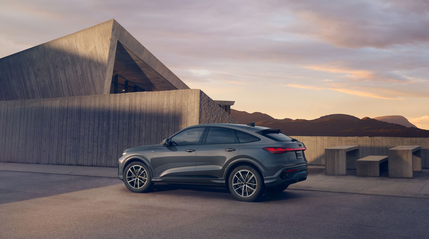 2026 Audi Q5 Sportback SUV Lifestyle Feature