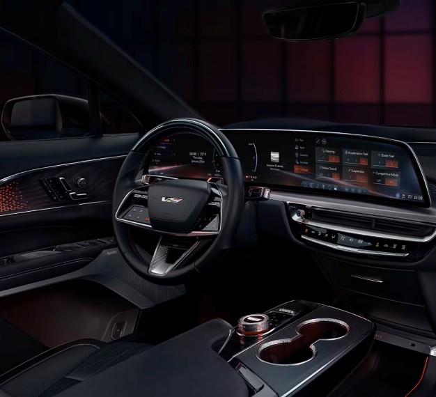 2026 Cadillac Lyriq photo 3