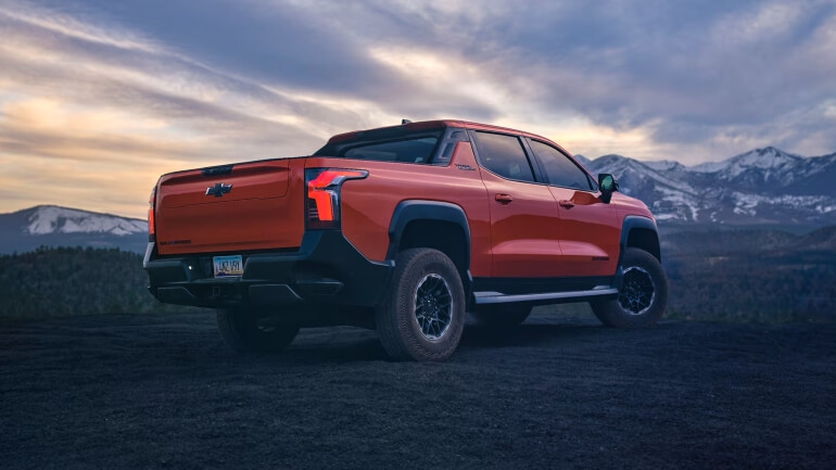 2026 Chevrolet Silverado EV Design - Feature Image