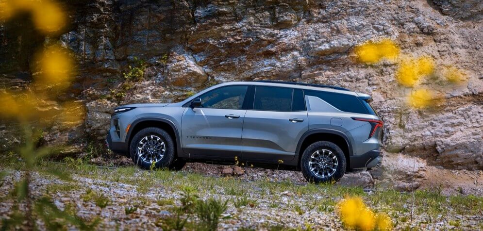 2026 Chevrolet Traverse LT Trim - Feature Image