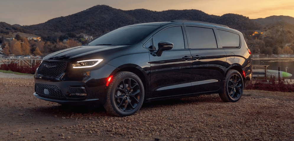 2026 Chrysler Pacifica Limited Feature Image