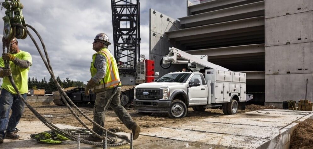 2026 Ford Super Duty® Chassis Cab Commercial Vehicle - Feature Image