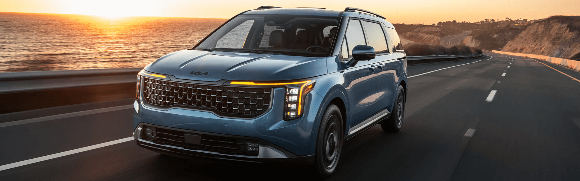 2026 Kia Carnival Sunset Banner