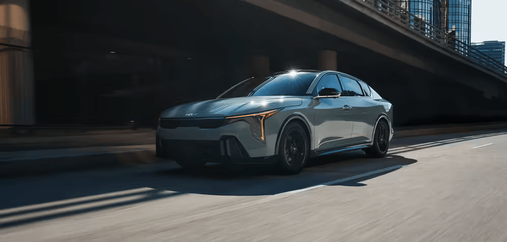 2026 Kia K4 GT Line Feature Trim Image