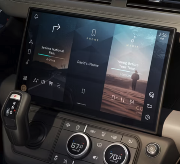 2026 Land Rover Defender 90 V8 Feature Image - Technology