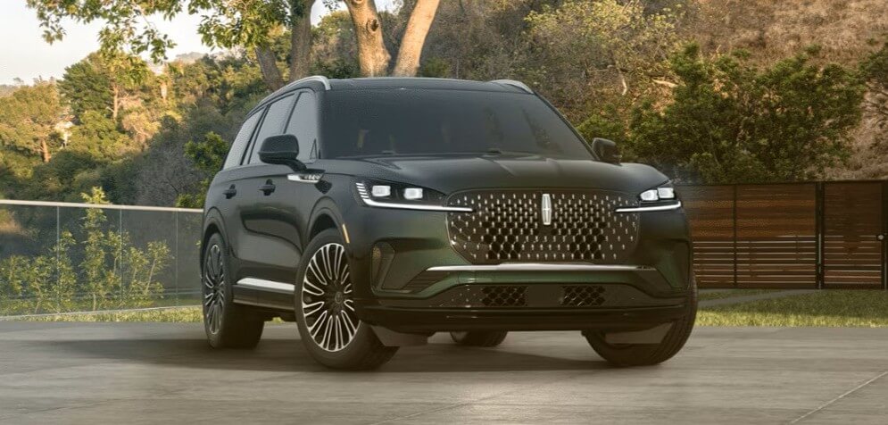 2026 Lincoln Aviator Black Label In Cenote Green Bright Colorant Clearcoat - Feature Image