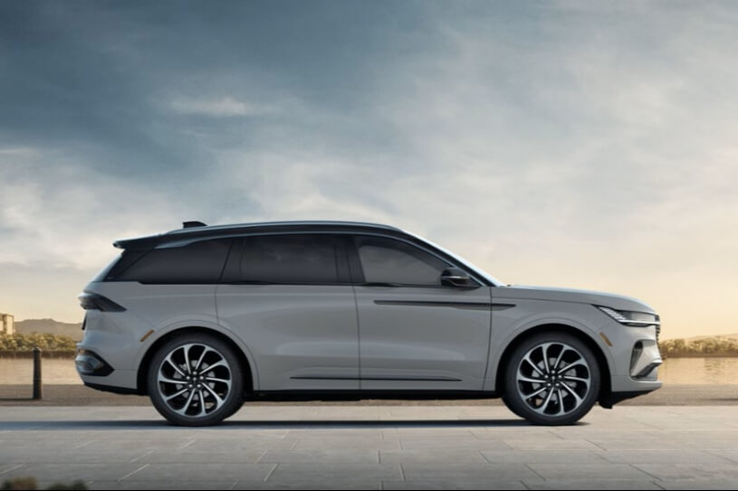 2026 Lincoln Nautilus Black Label In Gray Matter Clearcoat - Feature Image